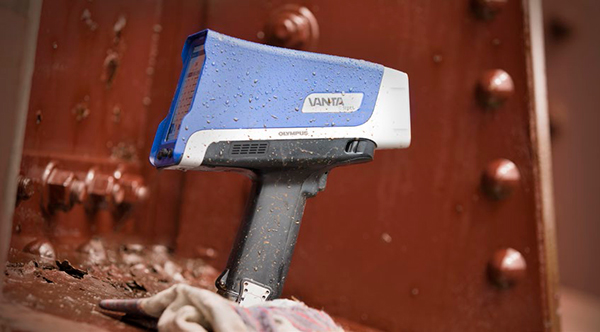 圖2：Vanta XRF分析儀的機身設計，可以用于惡劣的工業(yè)條件中。